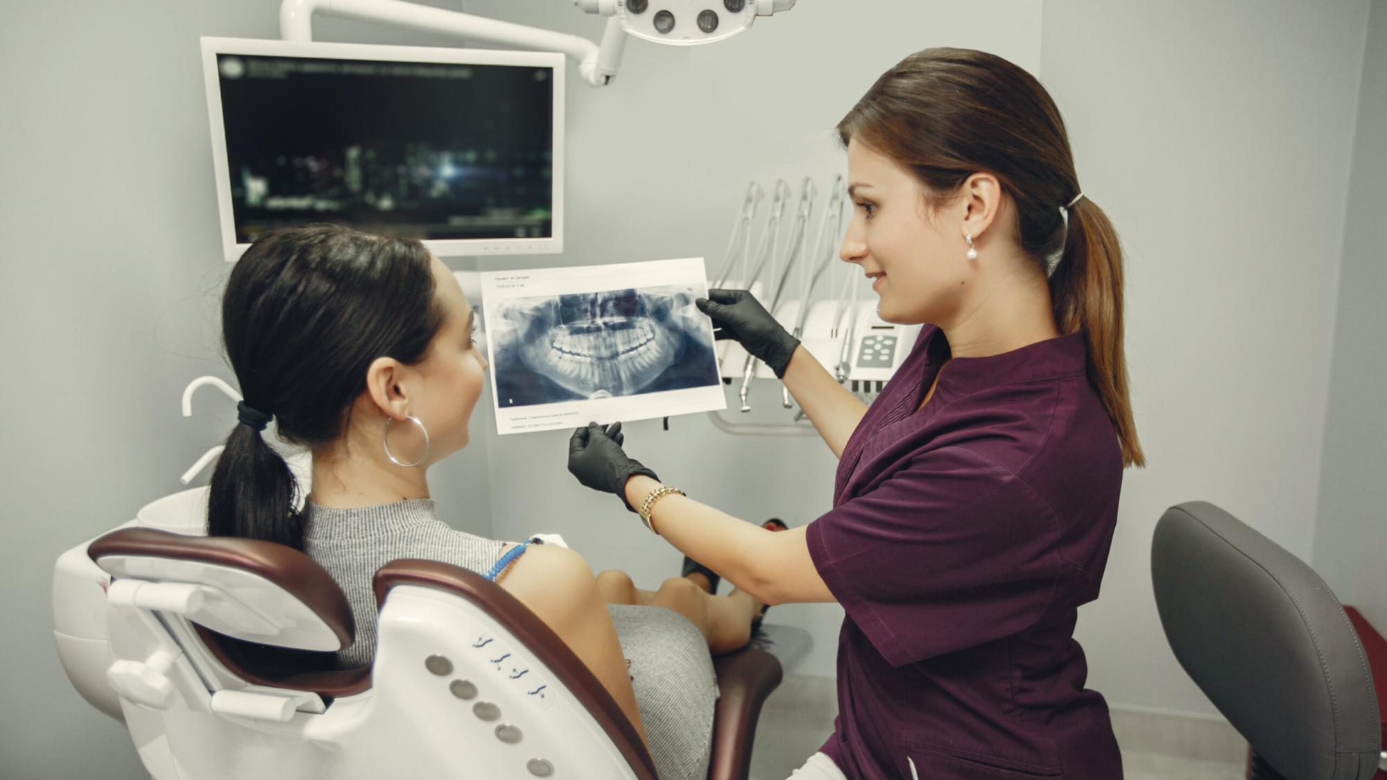 How Do You Find the Best Dentist in Port Washington? 